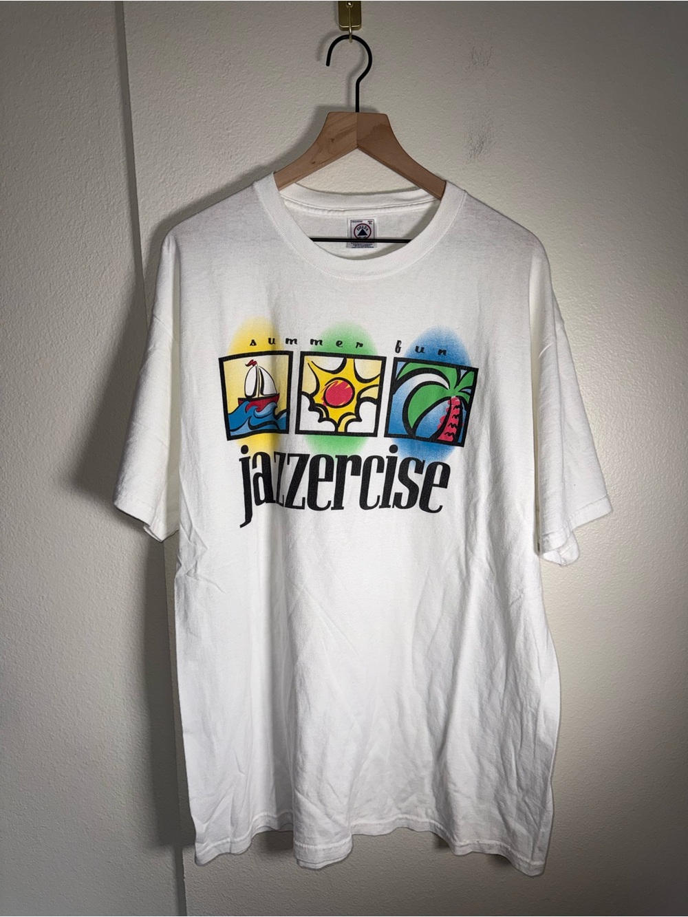 VINTAGE JAZZERCISE SUMMER FUN Delta Pro Weight White Tee with Graphic Detail XL